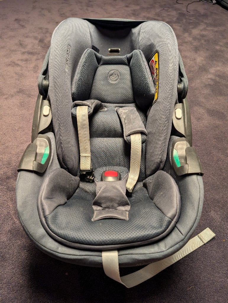 Maxi Cosi Pebble 360 Pro2 i-Size, Ophalen, Afneembare rugleuning, Zo goed als nieuw, Isofix