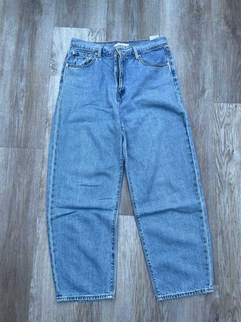 Levi's Balloon Leg Jeans Lichtblauw W31/L28 zgan, Kleding | Dames, Blauw, Overige jeansmaten, Ophalen of Verzenden, Zo goed als nieuw