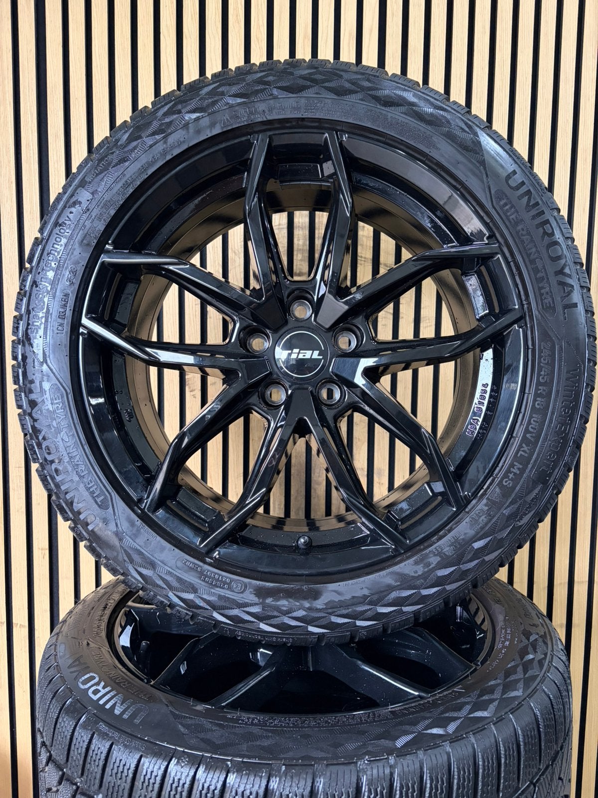 18” Cupra Formentor Winterbanden Passat Arteon Seat 5X112, Auto-onderdelen, Banden en Velgen, Banden en Velgen, Winterbanden, 18 inch