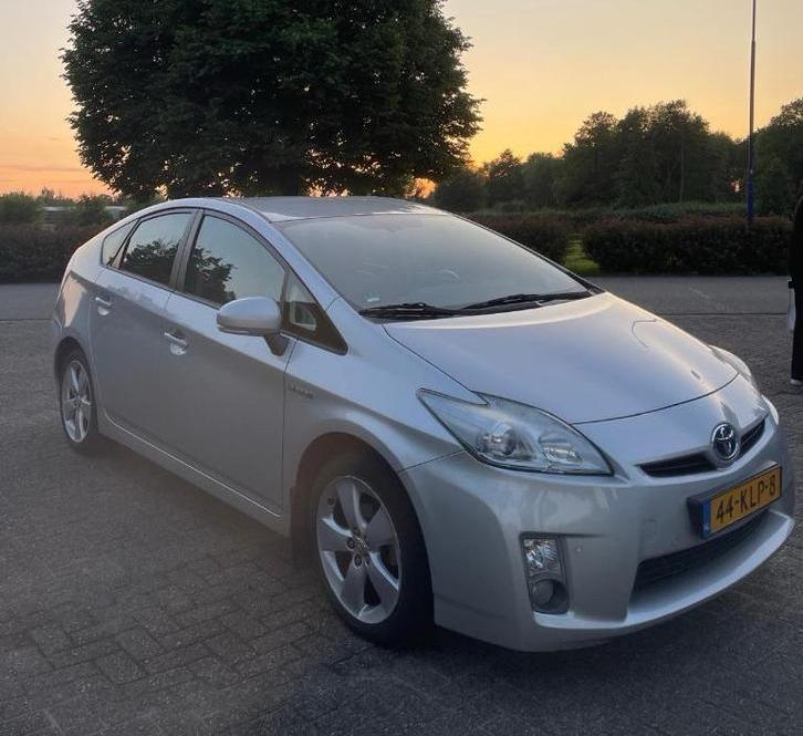 Toyota Prius 1.8 Full Hybrid 136PK Aut 2010 Grijs, Auto's, Toyota, 1345 kg, Stof, 4 cilinders, Navigatiesysteem