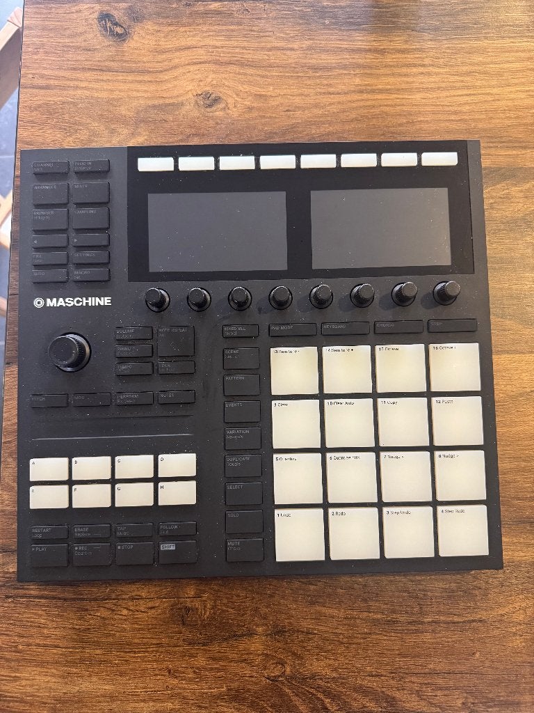 Native Instruments Maschine MK3 with Maschine 3 Software, Overige merken, Zo goed als nieuw, Met midi-aansluiting, Overige aantallen