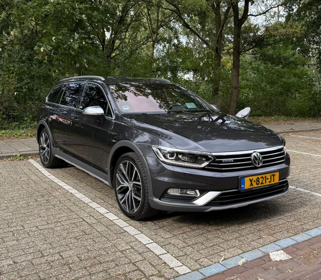 Volkswagen Passat alltrack 2.0 TSI 221 pk DSG 2018 Grijs, Auto's, Automaat, Zwart, 1984 cc, Stationwagon