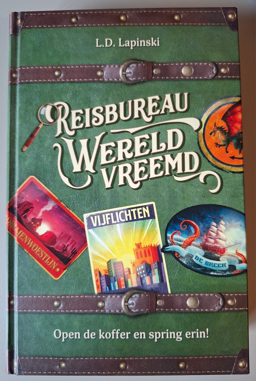 Kinderboek: L.D. Lapinski - Reisbureau Wereldvreemd, Ophalen of Verzenden, Zo goed als nieuw, L.D. Lapinski