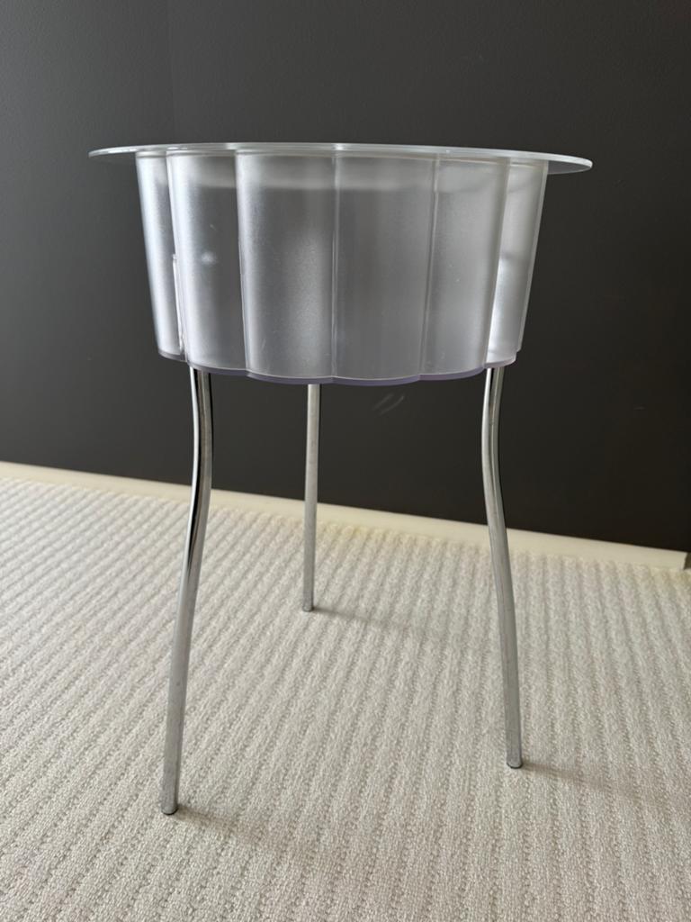 2 vintage IKEA tafeltjes/nachtkastjes, Rond, Zo goed als nieuw, Modern, Ophalen