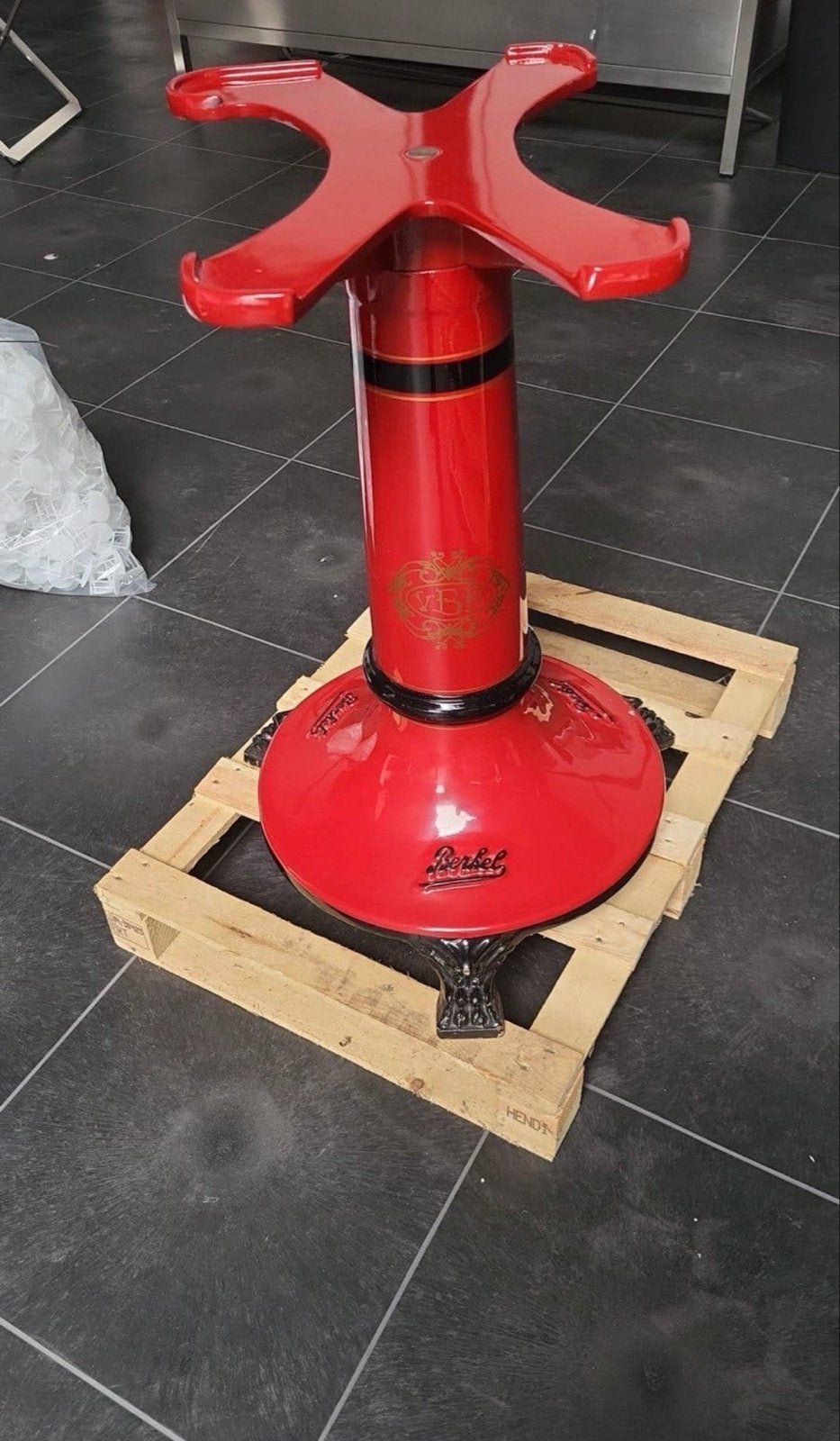 Berkel Poot Rood nieuw, Huis en Inrichting, Ophalen, Tafelpoot, Rond, Minder dan 50 cm