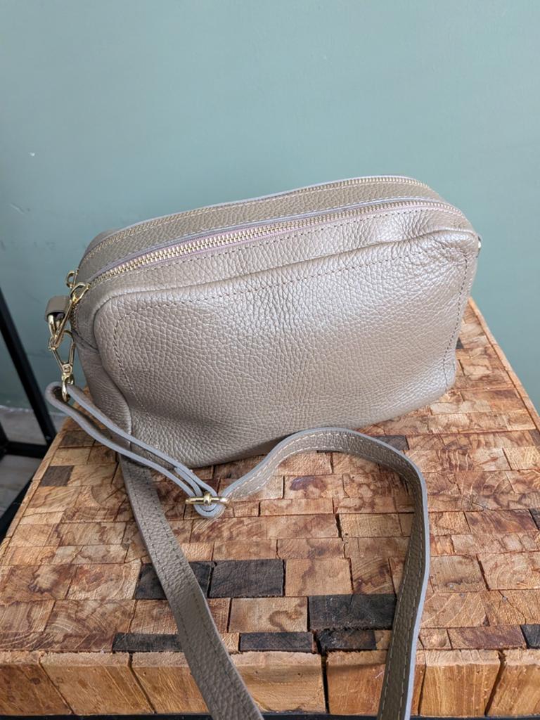 Lederen tas, grijs met gouden accenten, Overige merken, Ophalen of Verzenden, Zo goed als nieuw, Grijs
