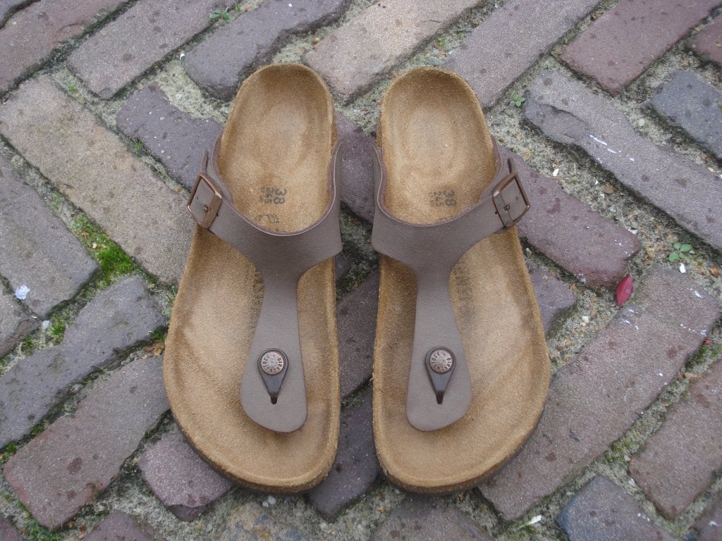 GRATIS VERZENDEN NIEUWE BRUINE GIZEH BIRKENSTOCKS 38