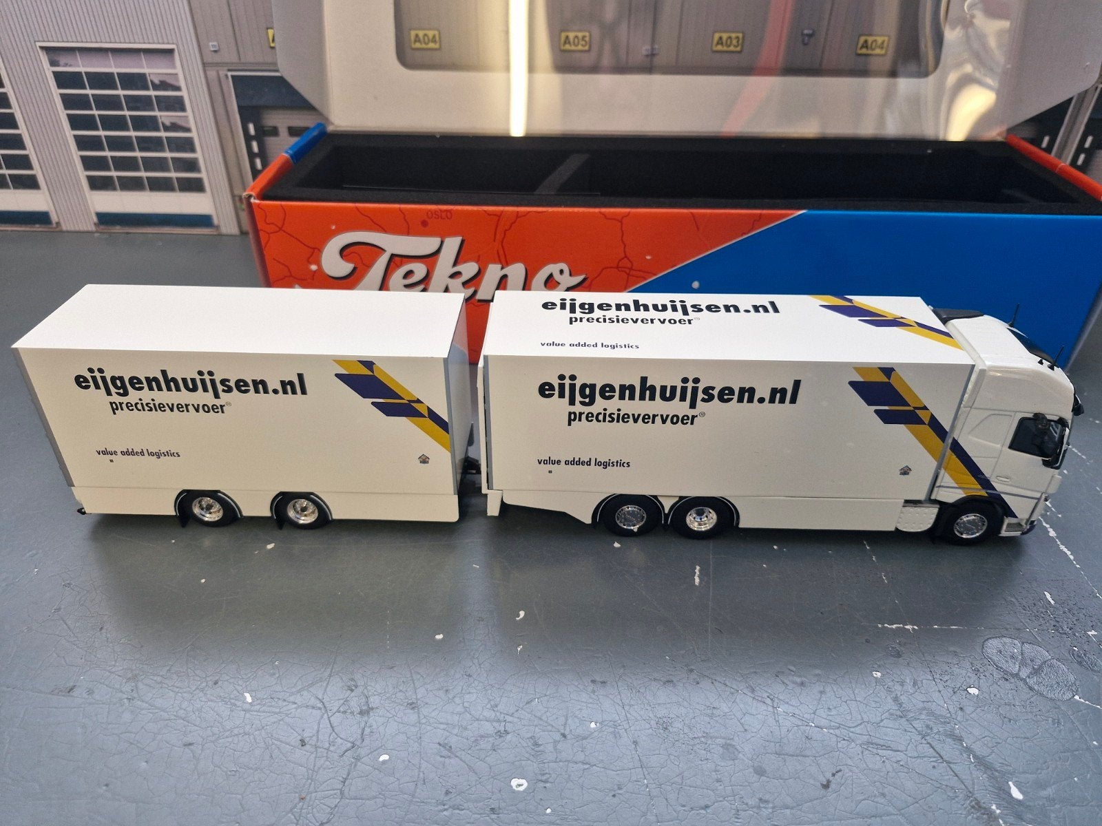 volvo FH combi tekno eijgenhuijsen transport, Hobby en Vrije tijd, Modelauto's | 1:50, Ophalen of Verzenden, Zo goed als nieuw