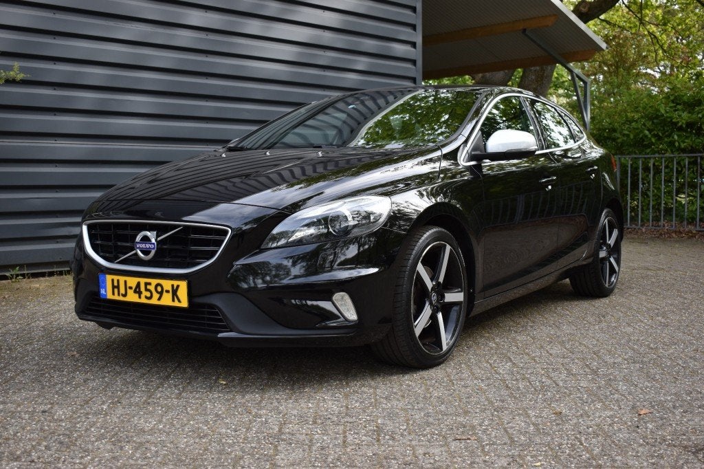 Volvo V40  VOLVO 2.0 D2 R-DESIGN!!! BNS!!!  2015!!   9894 EU, Voorwielaandrijving, Gebruikt, Euro 6, 4 cilinders