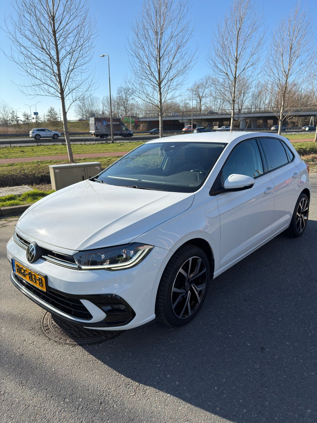 Volkswagen Polo 1.0 TSI R-line 110pk Carplay/ cam/ iQlight, Auto's, Stof, Euro 6, 580 kg, Wit