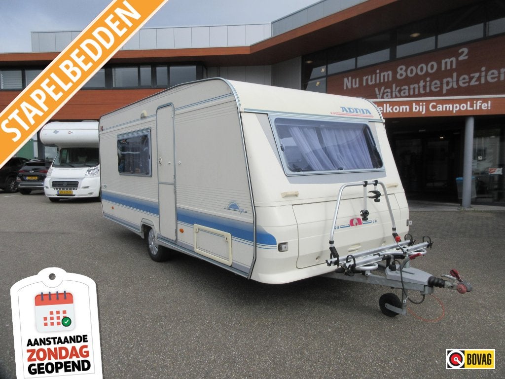 Adria Unica B 502 UK 5 PEROONS MET STAPELBED, Caravans en Kamperen, Reservewiel, Dwars-stapelbed, Treinzit, Adria