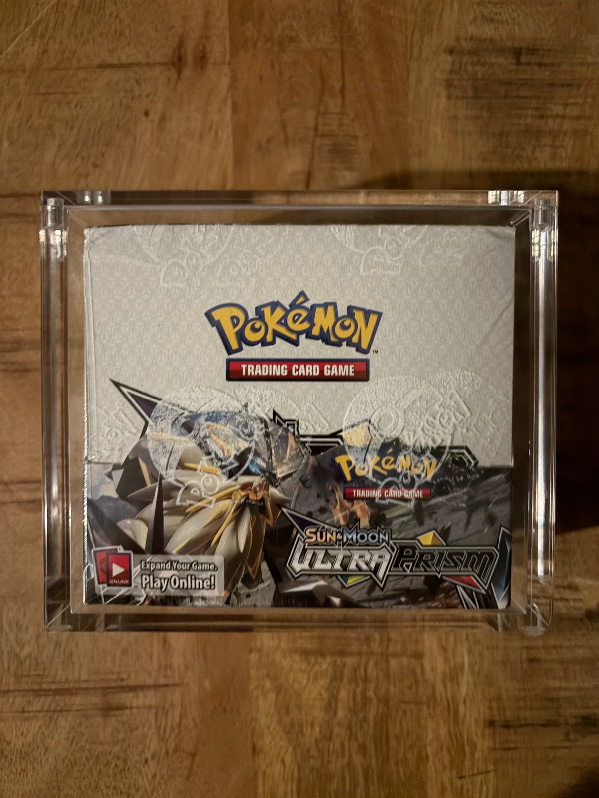 Pokémon Sun & Moon Ultra Prism Booster Box Sealed + Acryl, Ophalen of Verzenden, Nieuw, Boosterbox