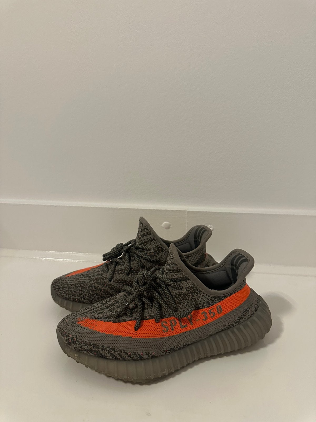 Adidas Yeezy Boost 350 V2 - Maat 38, Ophalen of Verzenden, Grijs, Sneakers of Gympen, Zo goed als nieuw