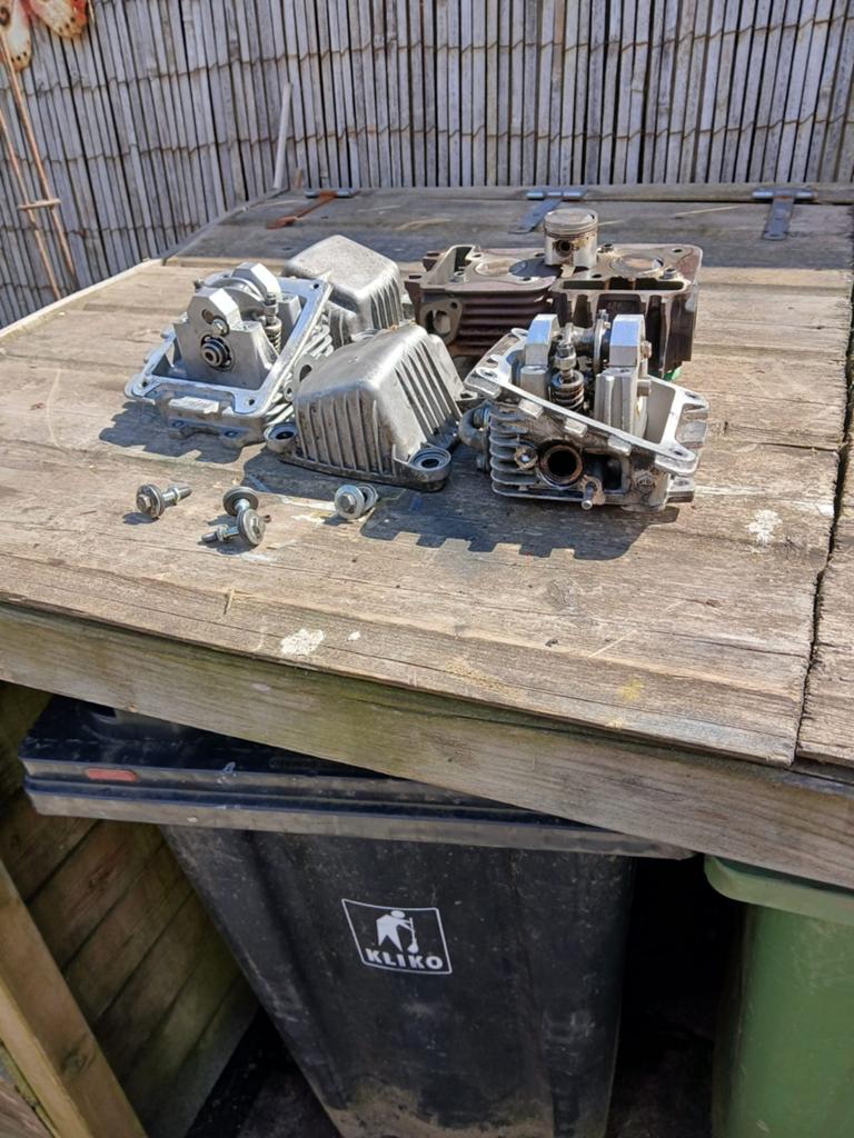 Vespa sprint cilinders compleet, Ophalen of Verzenden, Gebruikt