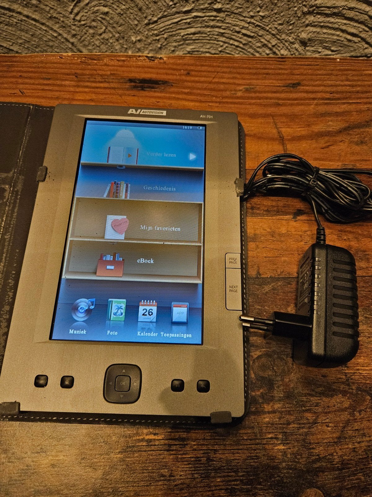 AV Autovision AV-701 e-Reader met oplader en hoes, Computers en Software, Touchscreen, Gebruikt, Ophalen of Verzenden, 7 inch