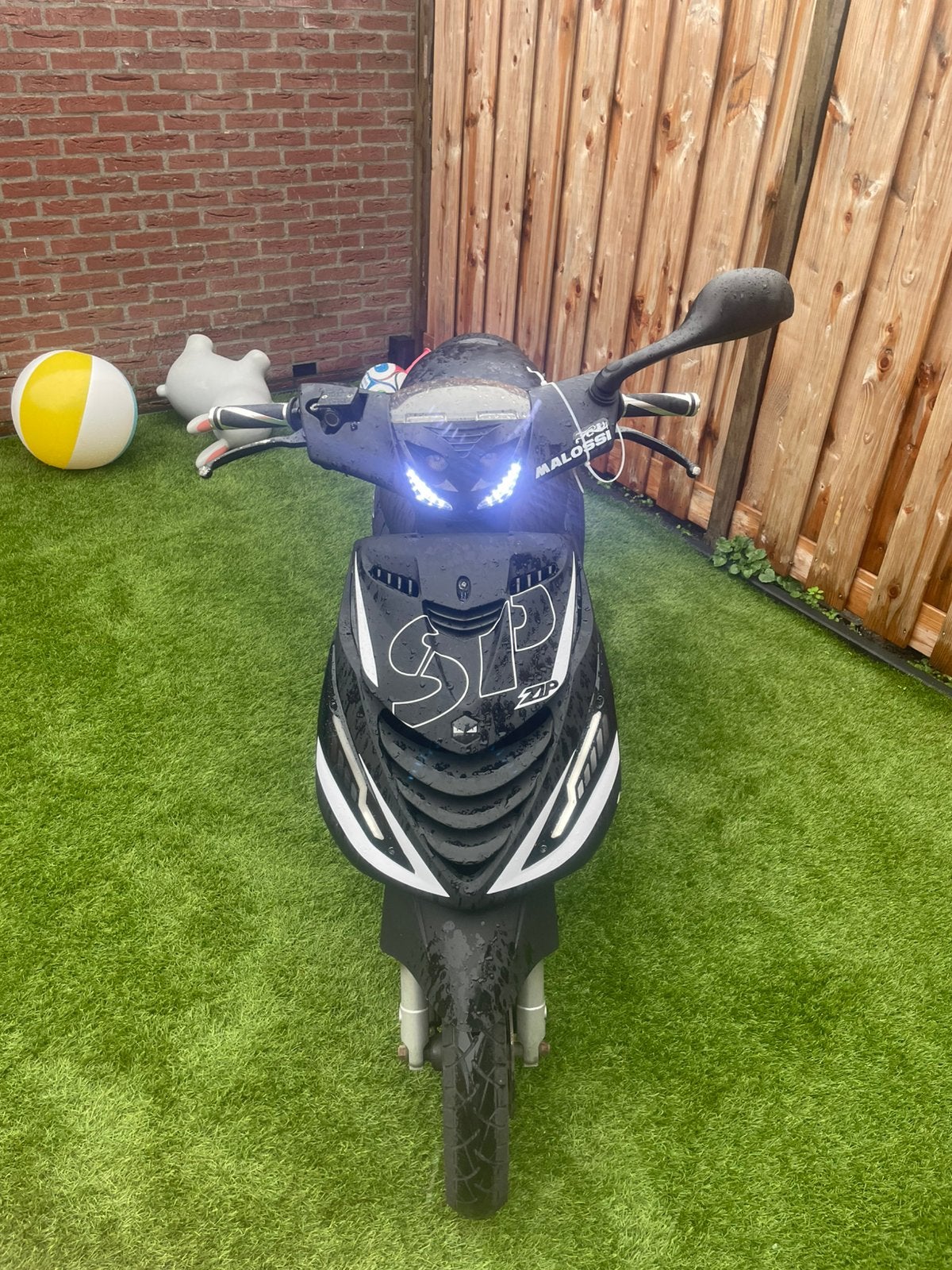 Zip 4t 50cc, (loopt niet), Ophalen, Gebruikt, Benzine, Zip