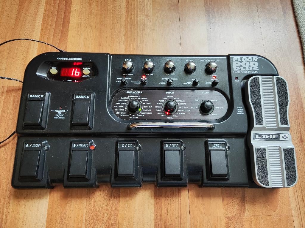 Line6 Floor Pod Plus, Muziek en Instrumenten, Effecten, Ophalen of Verzenden, Zo goed als nieuw, Delay of Echo