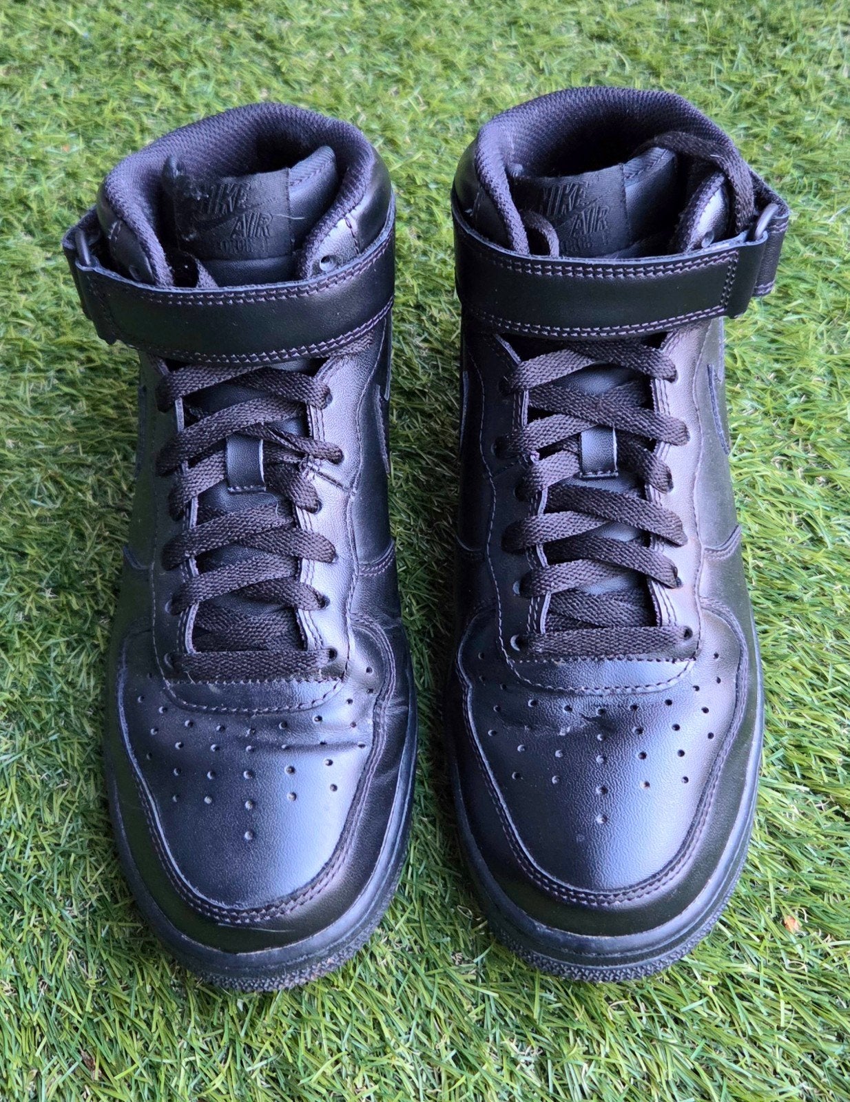 Nike air force one sneakers mid black size 40.5, Sport en Fitness, Loopsport en Atletiek, Ophalen of Verzenden, Zo goed als nieuw