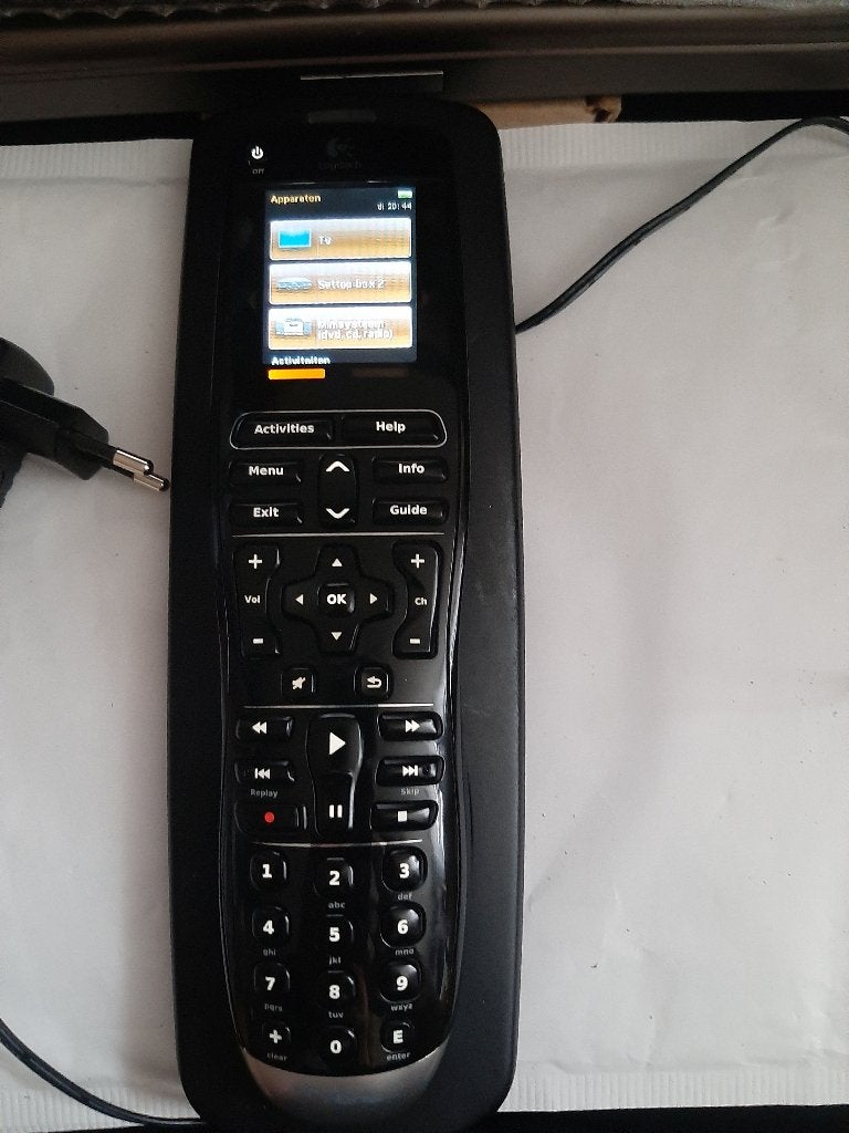 Logitech Harmony One afstandsbediening, Gebruikt, Universeel, Ophalen of Verzenden, Tv