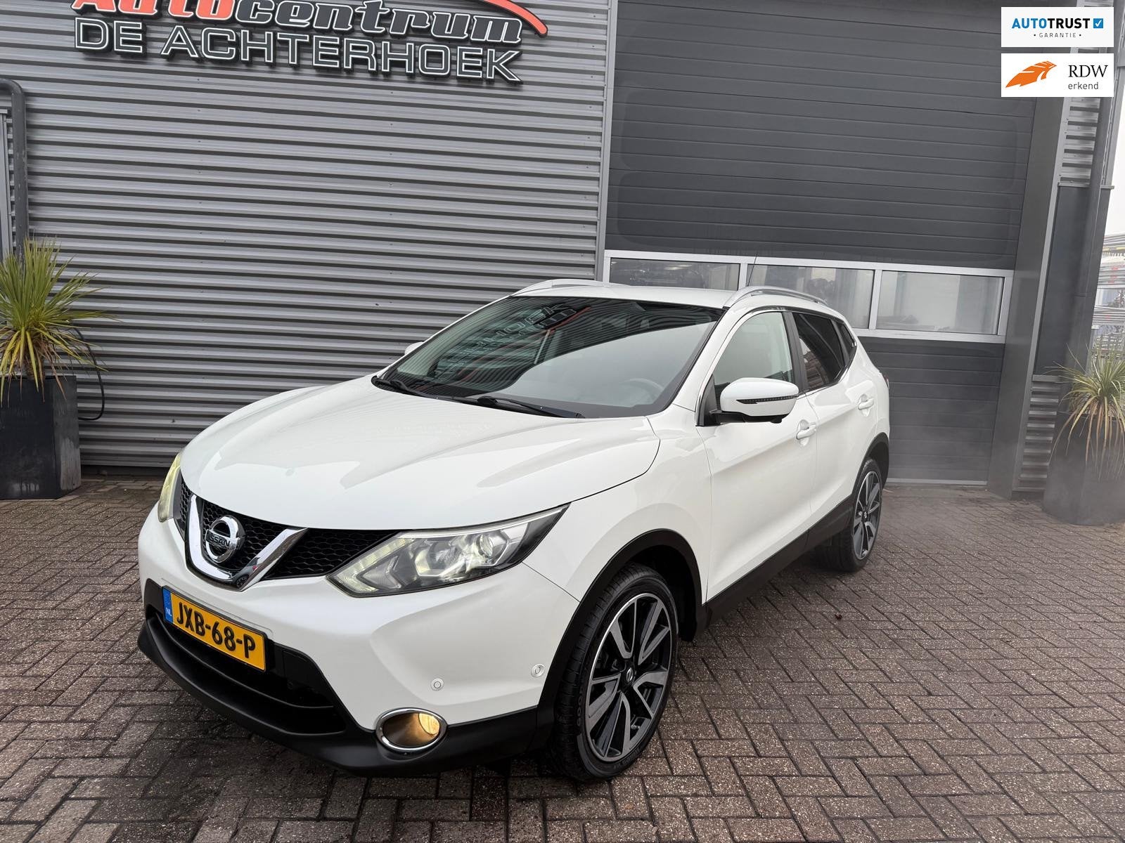 Nissan Qashqai 1.2 Tekna 1-jaar Garantie / Keyless / Automaa, Auto's, Stof, Gebruikt, 4 cilinders, 116 pk