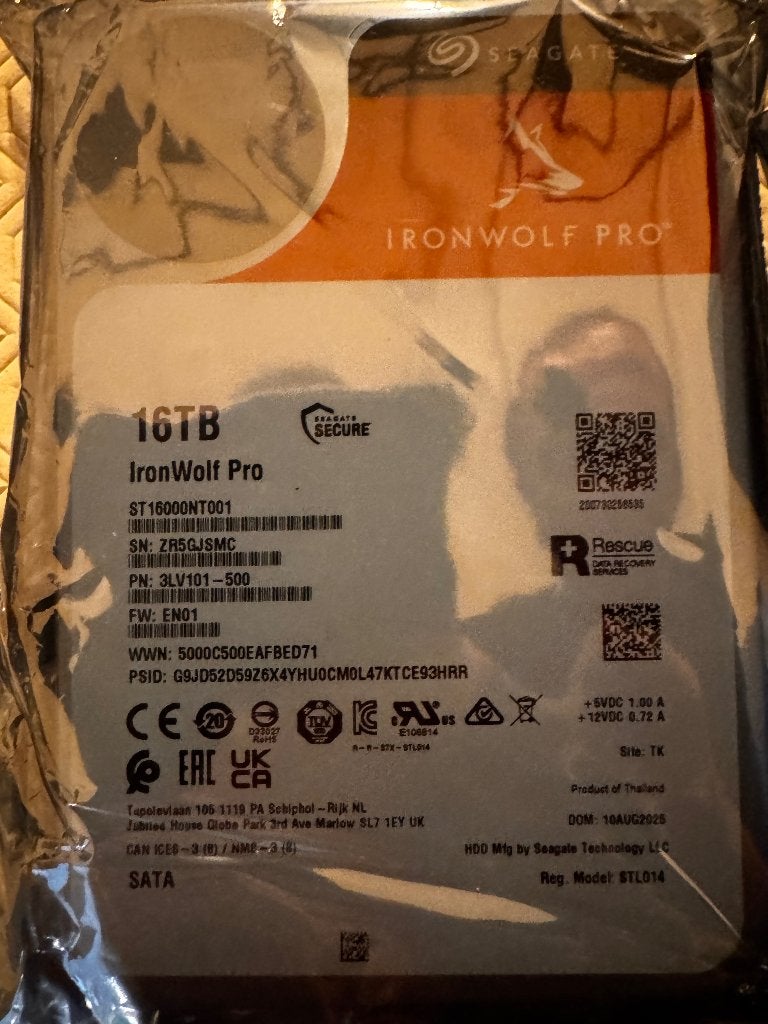Seagate IronWolf Pro 16TB SATA HDD - Nieuw in verpakking, Ophalen, Nieuw, Desktop