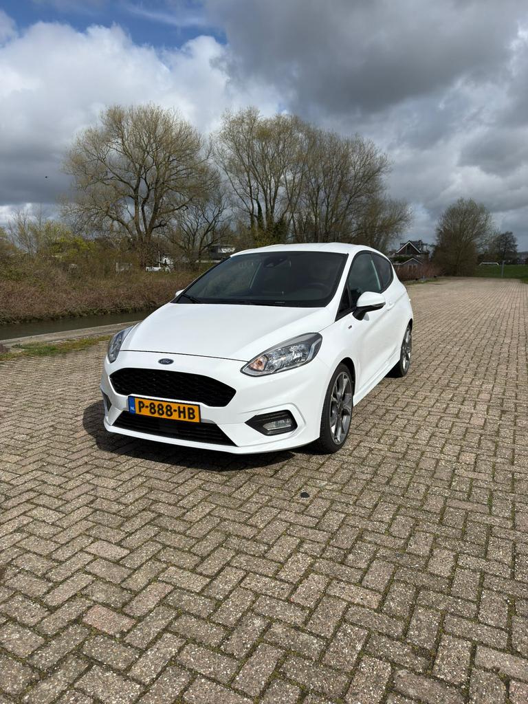 Ford Fiesta ST-Line 1.0 EcoBoost 125PK 2018 3D Wit, Voorwielaandrijving, 125 pk, 40 €/maand, Handgeschakeld