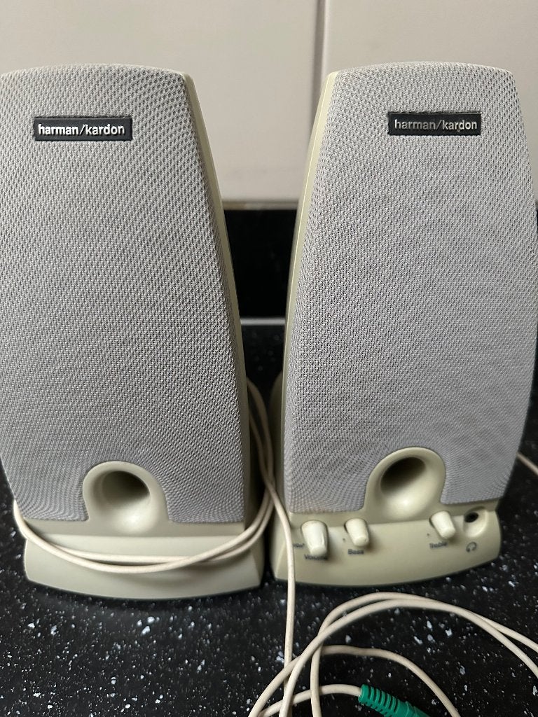 Harman kardon set multimedia speakers, Gebruikt, Inclusief oplader, Speakerset, Ophalen of Verzenden