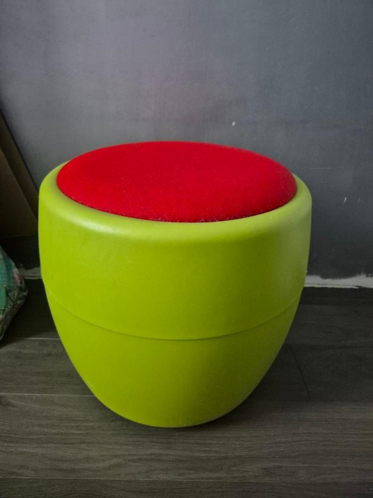 Poef/kruk met opberg mogelijkheid, Ophalen, Stof, Minder dan 50 cm, Gebruikt