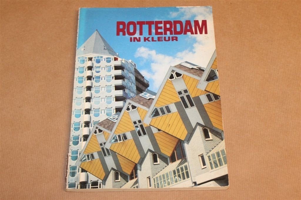 Rotterdam in Kleur — Viertalig Fotoboek 1984, Ophalen of Verzenden, Gelezen