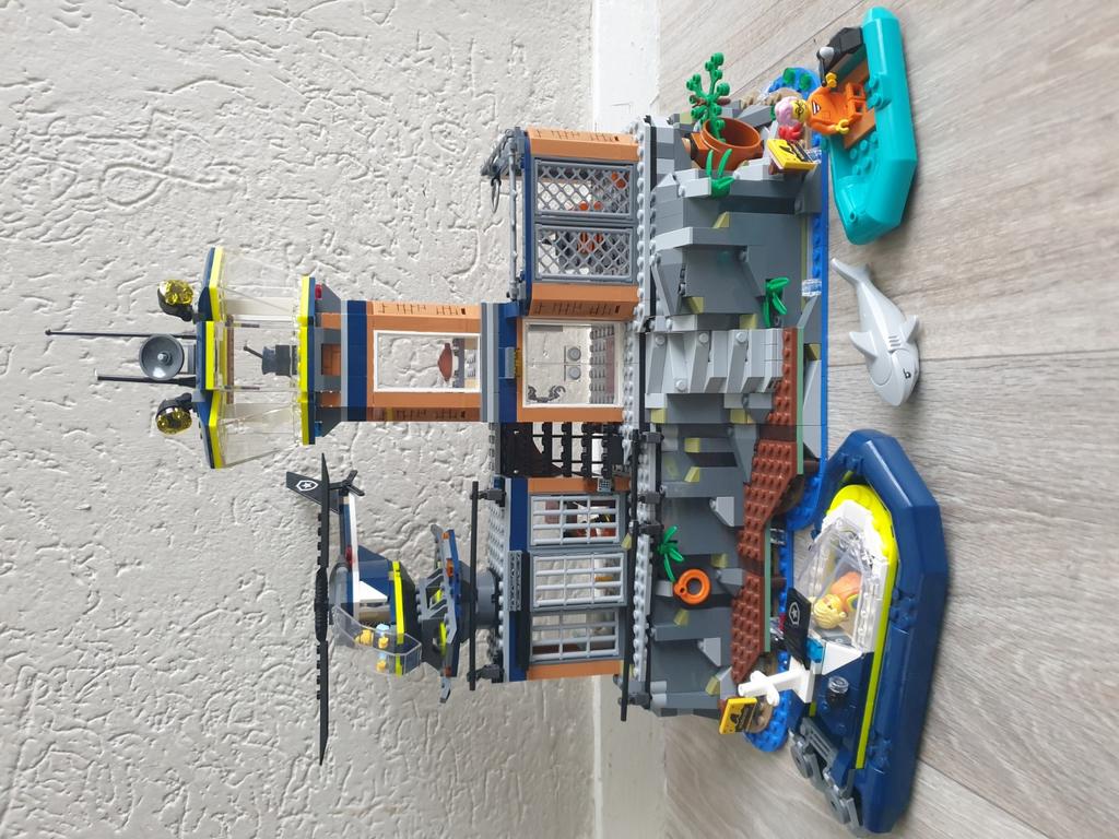 Lego politie gevangenis, Kinderen en Baby's, Speelgoed | Duplo en Lego, Ophalen of Verzenden, Zo goed als nieuw