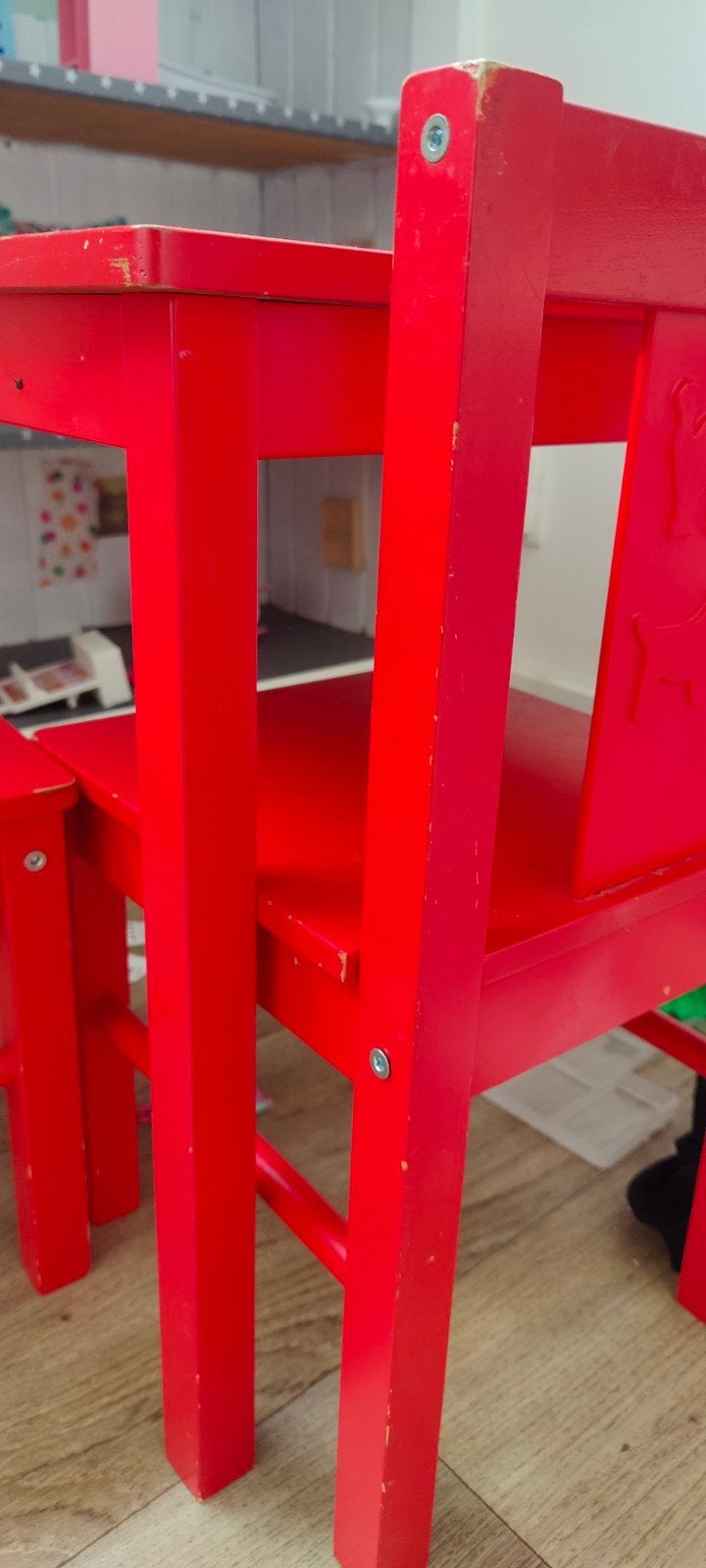 Tafeltje en twee stoelen, Kinderen en Baby's, Kinderkamer | Tafels en Stoelen, Ophalen, Gebruikt, Tafel(s) en Stoel(en)