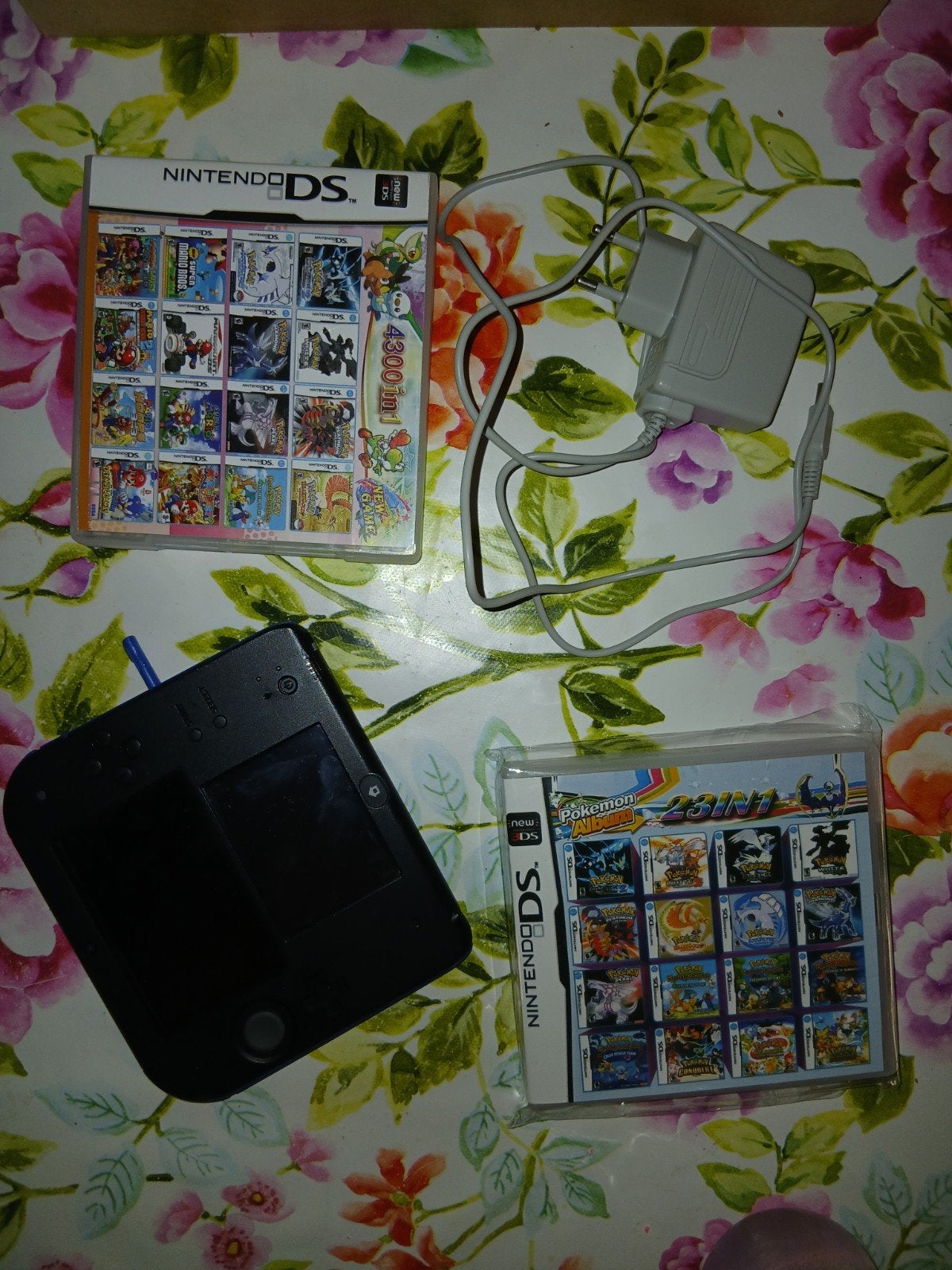 Nintendo 2DS Zwart met games en oplader, Spelcomputers en Games, Spelcomputers | Nintendo 2DS en 3DS, Zwart, 2DS, Ophalen of Verzenden