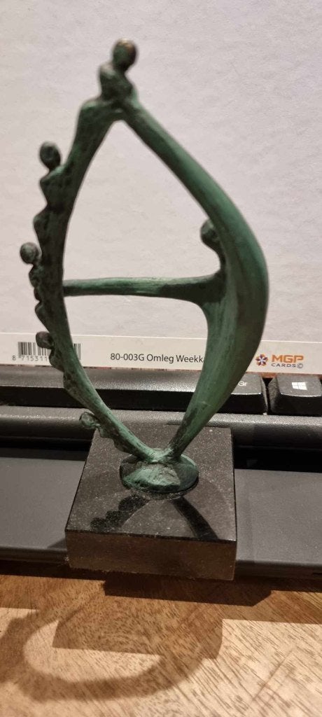 Bronzen beeldje – Corry Ammerlaan – Artihove, Ophalen, Brons