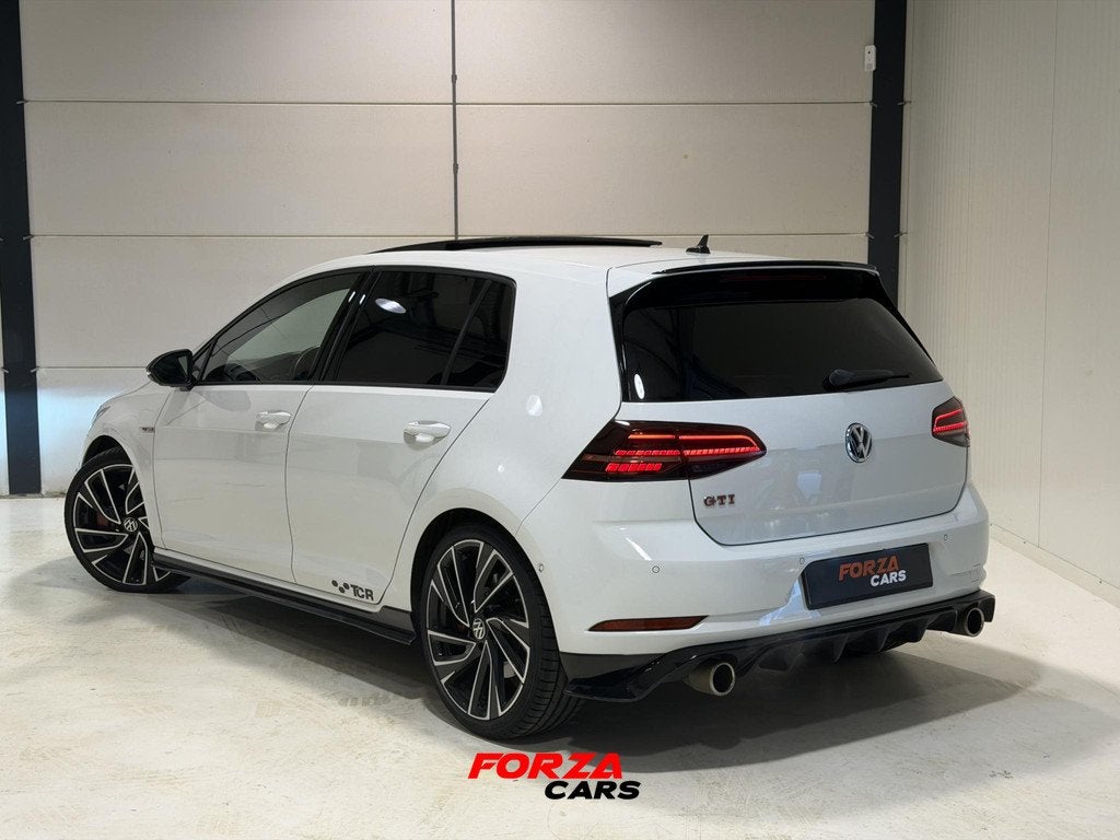 Volkswagen Golf 2.0 TSI GTI TCR PANO | CAMERA | ACC | KEYLES, Auto's, Volkswagen, 1330 kg, Gebruikt, 4 cilinders, 1984 cc