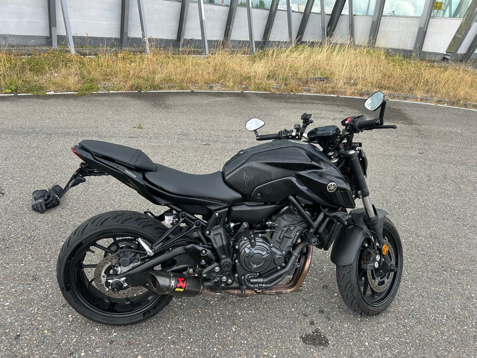 Yamaha MT-07 2022 - Zwart, Akrapovic uitlaat, Motoren, Motoren | Yamaha, 2 cilinders, Sportuitlaat, Gebruikt, Particulier