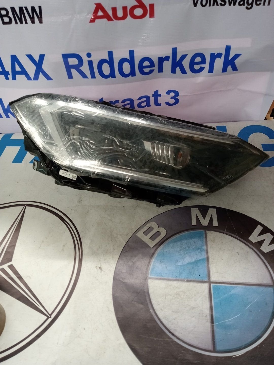 Volkswagen Jetta IV koplampen rechts  17B941036E origineel, Auto-onderdelen, Verlichting, Gebruikt, -, Volkswagen, -