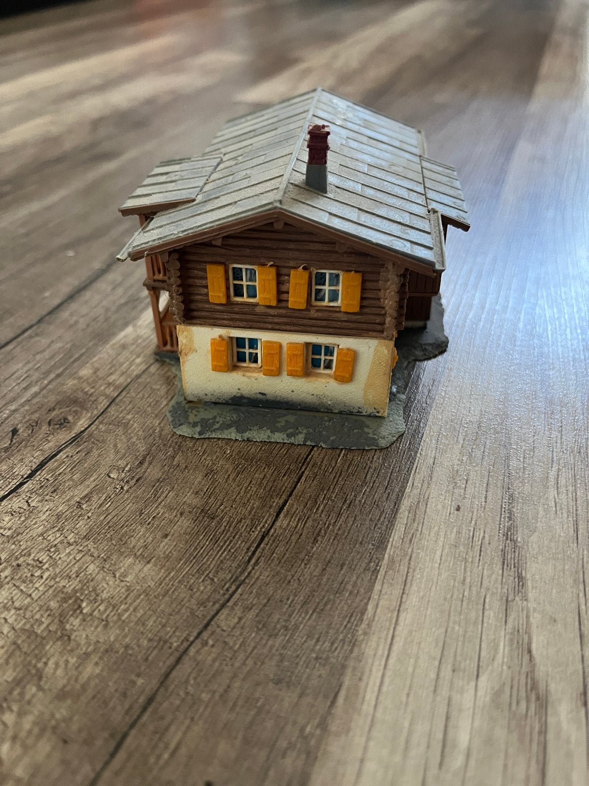Miniatuur huisje - chalet modelbouw, Verzamelen, Ophalen, Gebruikt
