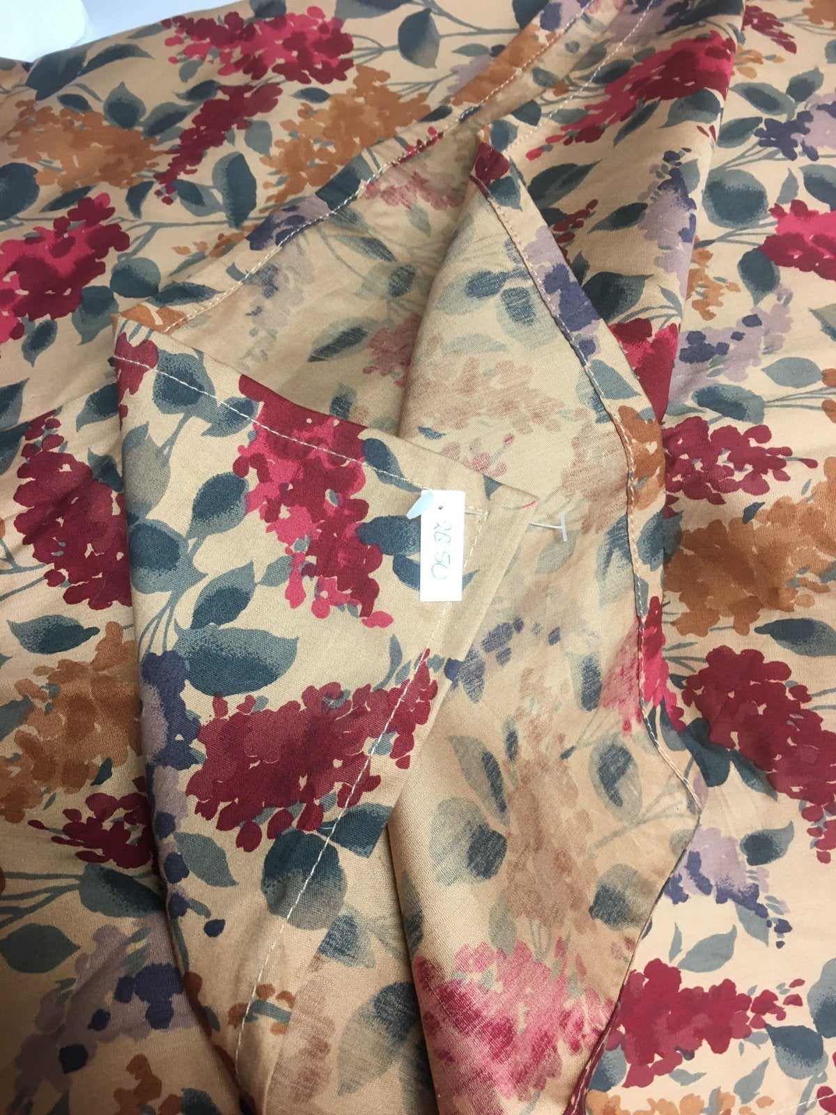 Luxe  Vierkante Tafelkleed met Bloemen (nieuw), Huis en Inrichting, Ophalen of Verzenden, Nieuw, Vierkant