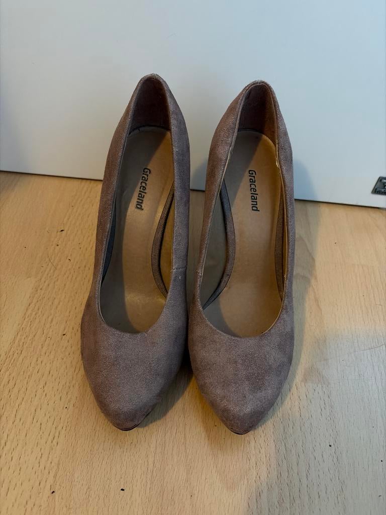 Graceland pumps, Ophalen of Verzenden, Gedragen, Bruin, Pumps