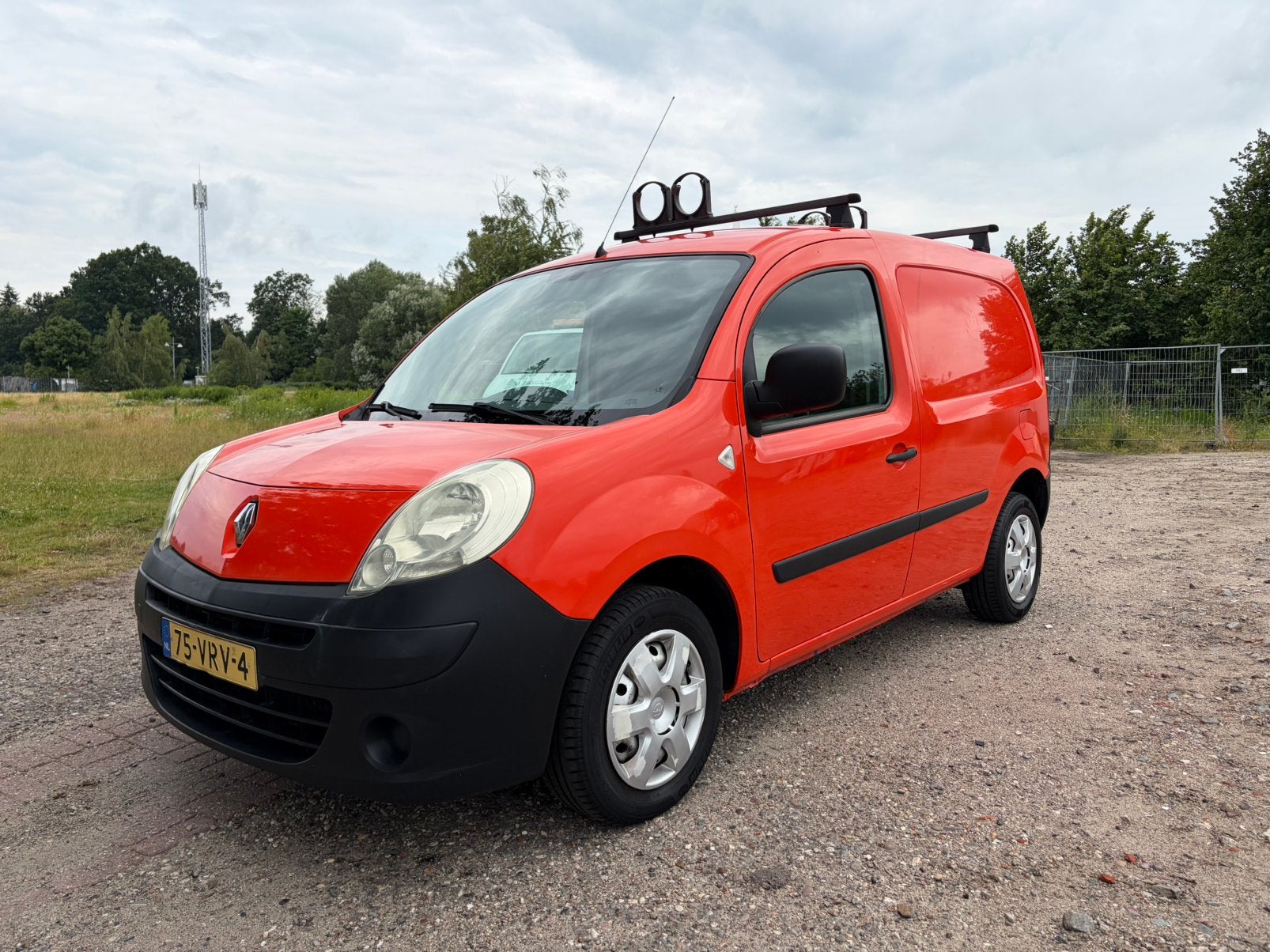 Renault Kangoo Express 1.5 DCI Nieuwe Apk ! NAP!, Auto's, 4 cilinders, 68 pk, Origineel Nederlands, Bedrijf