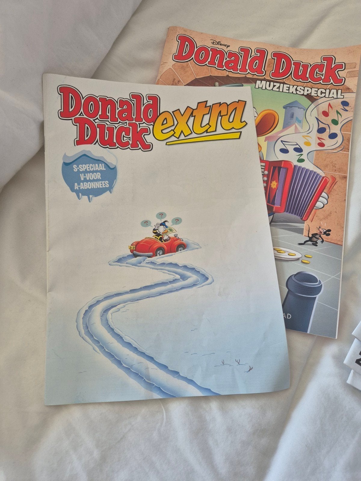 Donald Duck Extra 2019, 2020 en muziek special, Boeken, Europa, Ophalen of Verzenden, Zo goed als nieuw, Meerdere comics