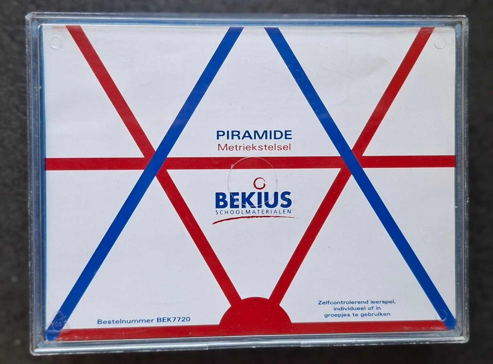 Piramide Metriekstelsel ( 25 driehoeken) Compleet Bekius, Ophalen of Verzenden, Gebruikt