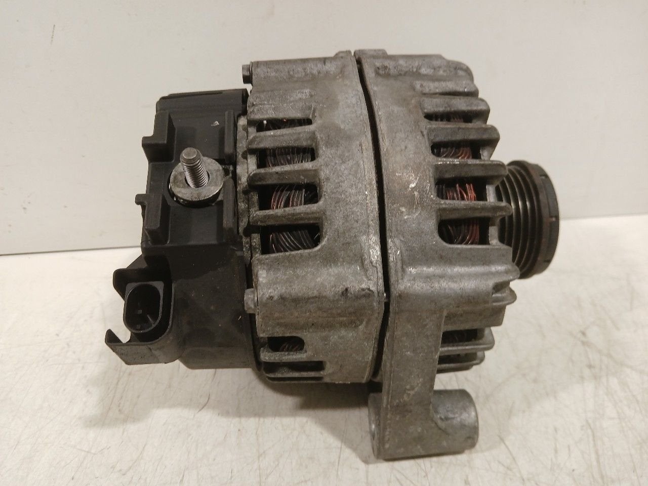 Dynamo BMW 3 serie, Onderdelen@venauto.nl, Van der Ven Autorecycling B.V., Gebruikt, Ettenseweg 76, 4706 PB Roosendaal, The Netherlands
