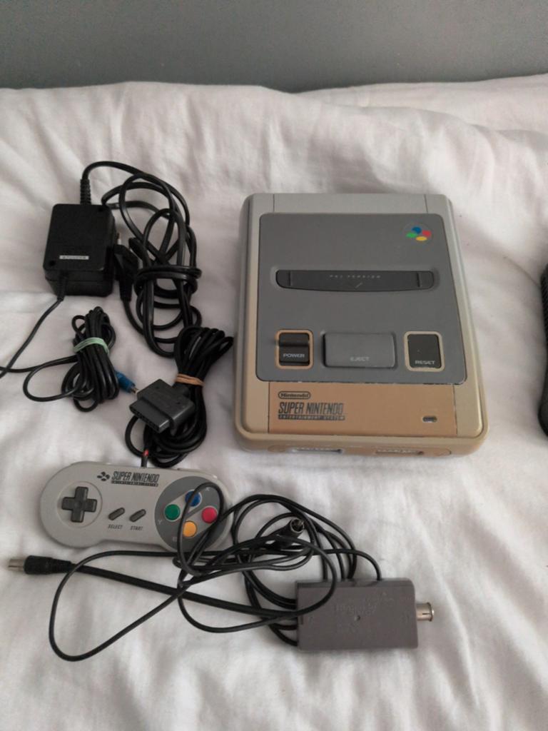Snes super Nintendo te koop, Ophalen, Zo goed als nieuw, Met 1 controller