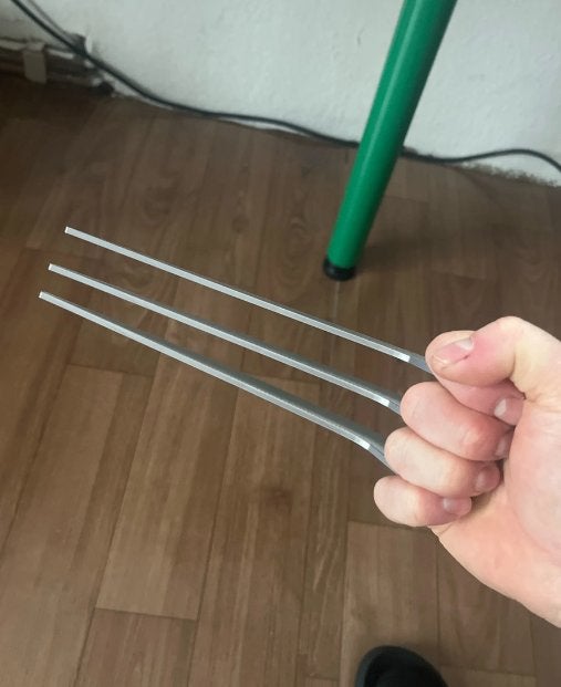Draagbare wolverine geinsporeerde klauwen!, Beeldje, Replica of Model, Hengelo OV, Nieuw, Ophalen of Verzenden