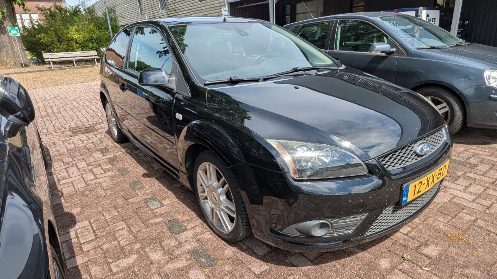 Ford Focus 2.0 16V Futura 107KW 145pk 3D 2007 Zwart, Ophalen, Gebruikt, Ford