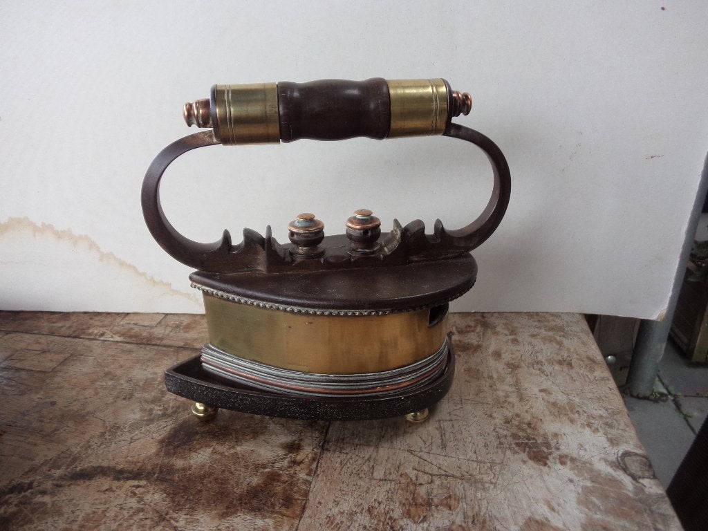 Te koop gevraagd Strijkijzers, Ophalen of Verzenden