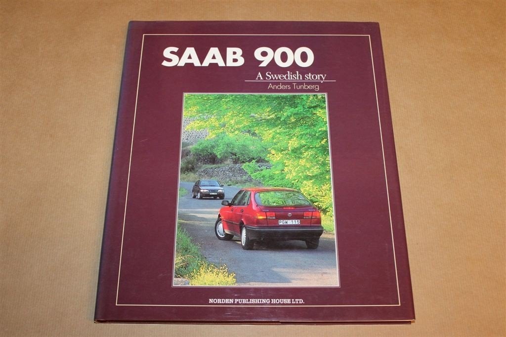 SAAB 900 — A Swedish story — Ontwikkeling en Techniek, Ophalen of Verzenden, Gelezen, Overige merken
