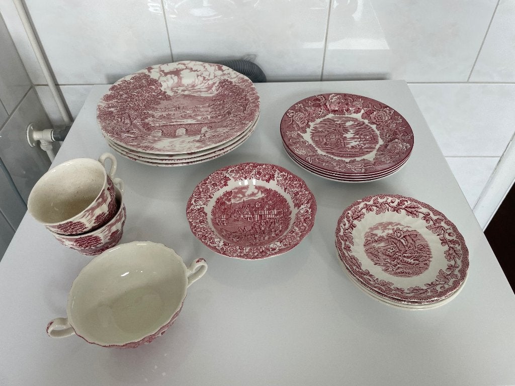 Bordeauxrood servies (brocante, boerenbont), Landelijk/Boerenbont, Ophalen of Verzenden, Zo goed als nieuw, Aardewerk