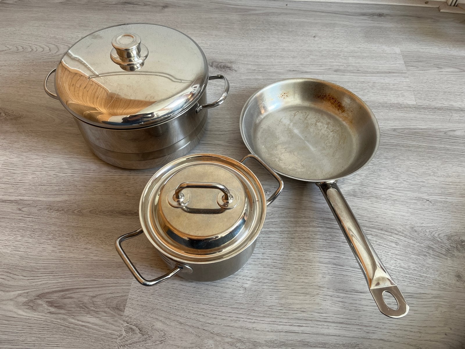 Pannenset: Kookpan SIGG, stoompan en koekenpan SIGG (RVS), Ophalen, Gebruikt, Met deksel, Pannenset